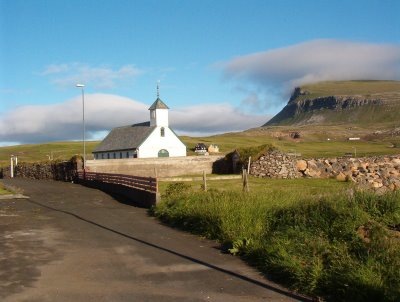 faroeIslChurch.jpg