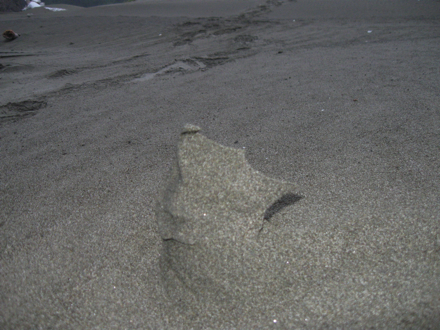 UFO sand castle1.jpg